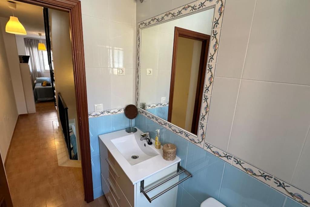 Villa Vivienda Unica A 10 Metros De La Playa Málaga Exterior foto